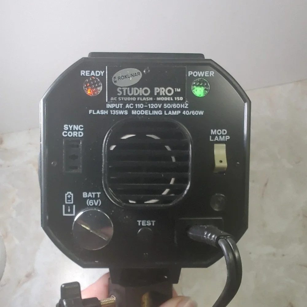 Rokunar Studio Pro 150‎ AC Flash Modeling Lamp 135ws Tested works
